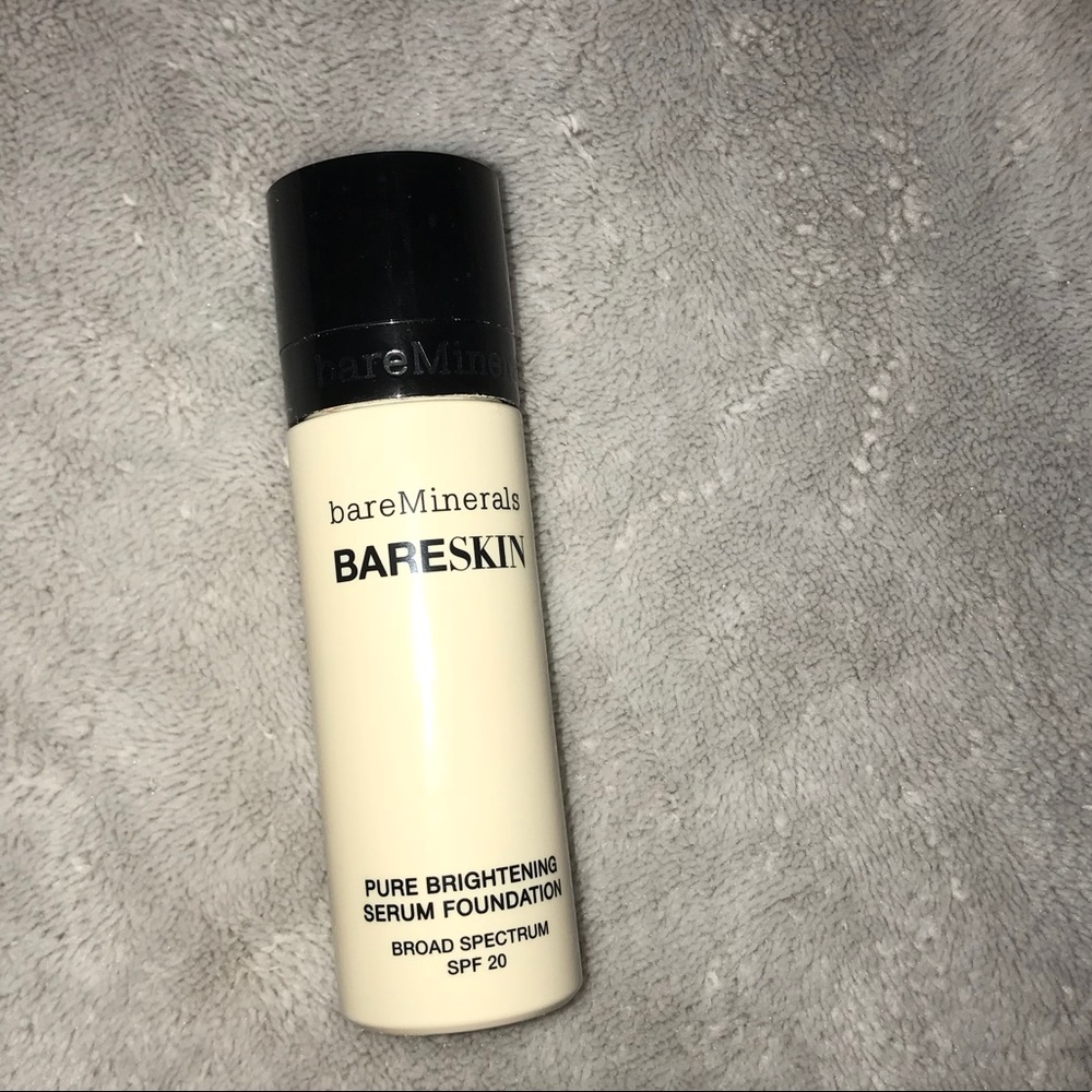 bareMinerals Pure Brightening Serum Founation